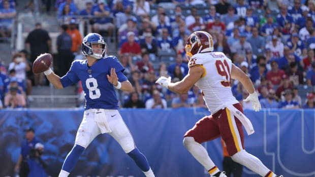 Ryan Kerrigan at NYG 19 © Brad Penner-USA TODAY Sports